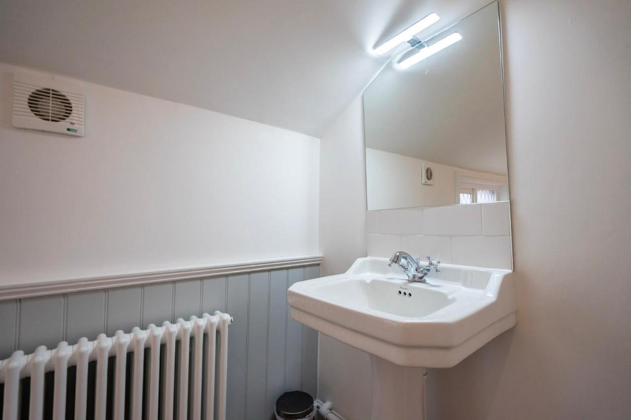 6 Monkbar Court York